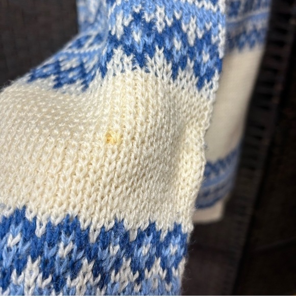 Nordstrikk Norwegian Penny Hill Virgin Wool clasp cardigan medium fair isle - Picture 4 of 9